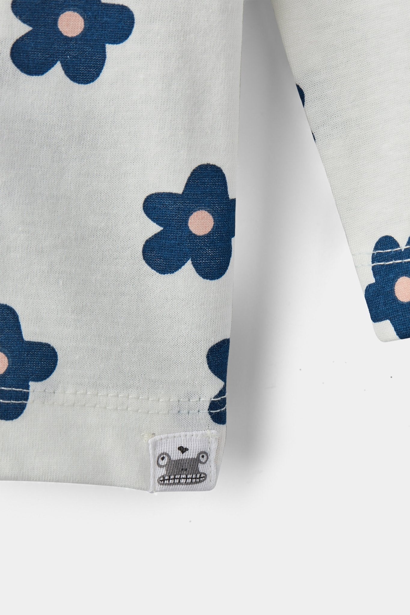 rise little earthling LS Crew Neck TGDKT00 - Ashley Blue Dots / 5-6y - Image 6